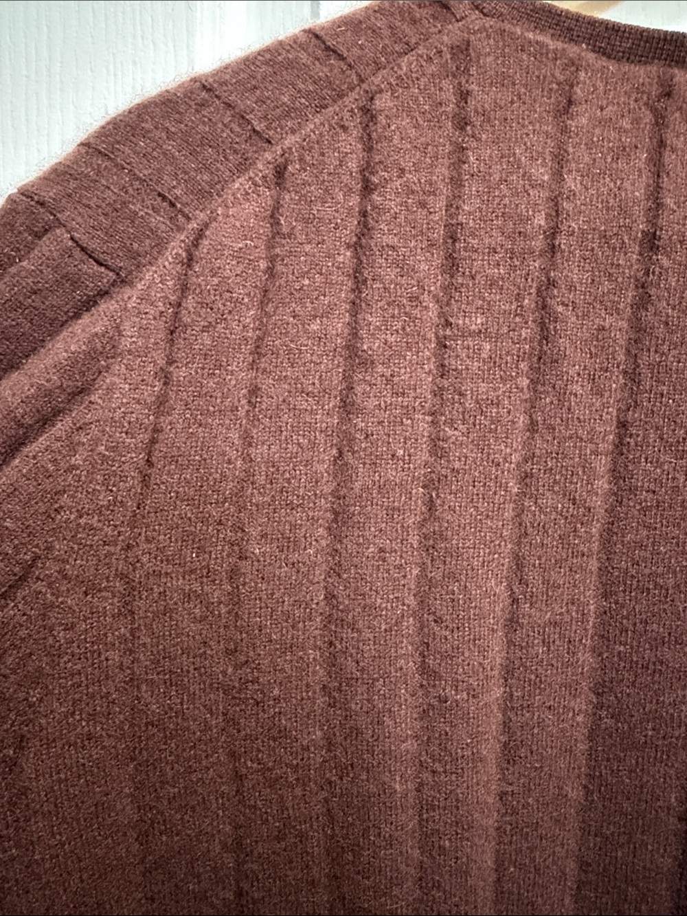 Lilysilk 100% cashmere Chocolate Brown V-Neck Short Sleeve Sweater in XL - Picture 5 of 5